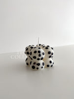 Ladda upp bild till gallerivisning, Lil Dalmatian Bubble Candle - Theara Collective
